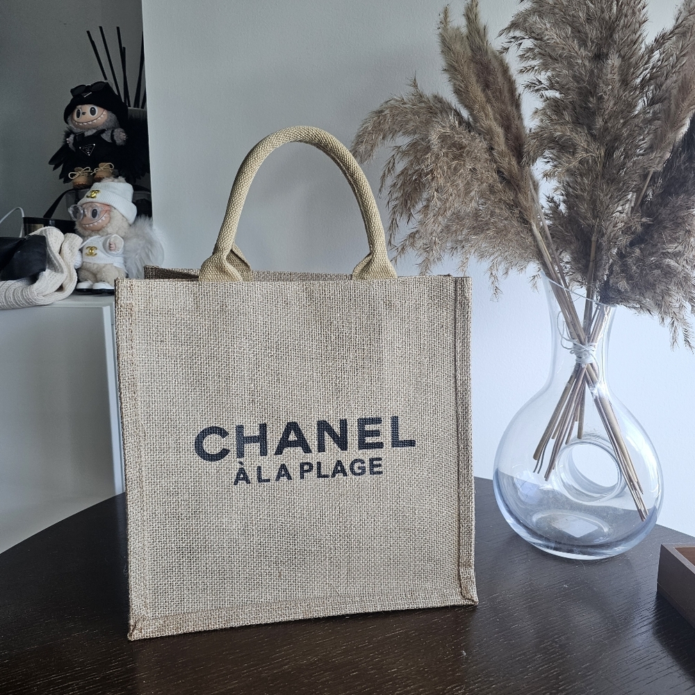 Straw Tote Cosmetic Bag